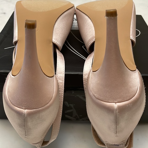 Women’s Mysoft Open Toe Stilettos, Size 7. Soft pink color. Never worn. - Picture 4 of 6